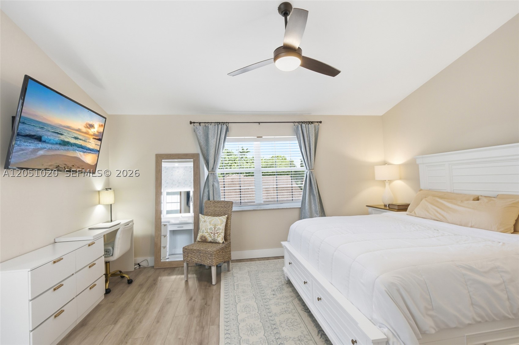 CRISTINAS PLACE - Residential