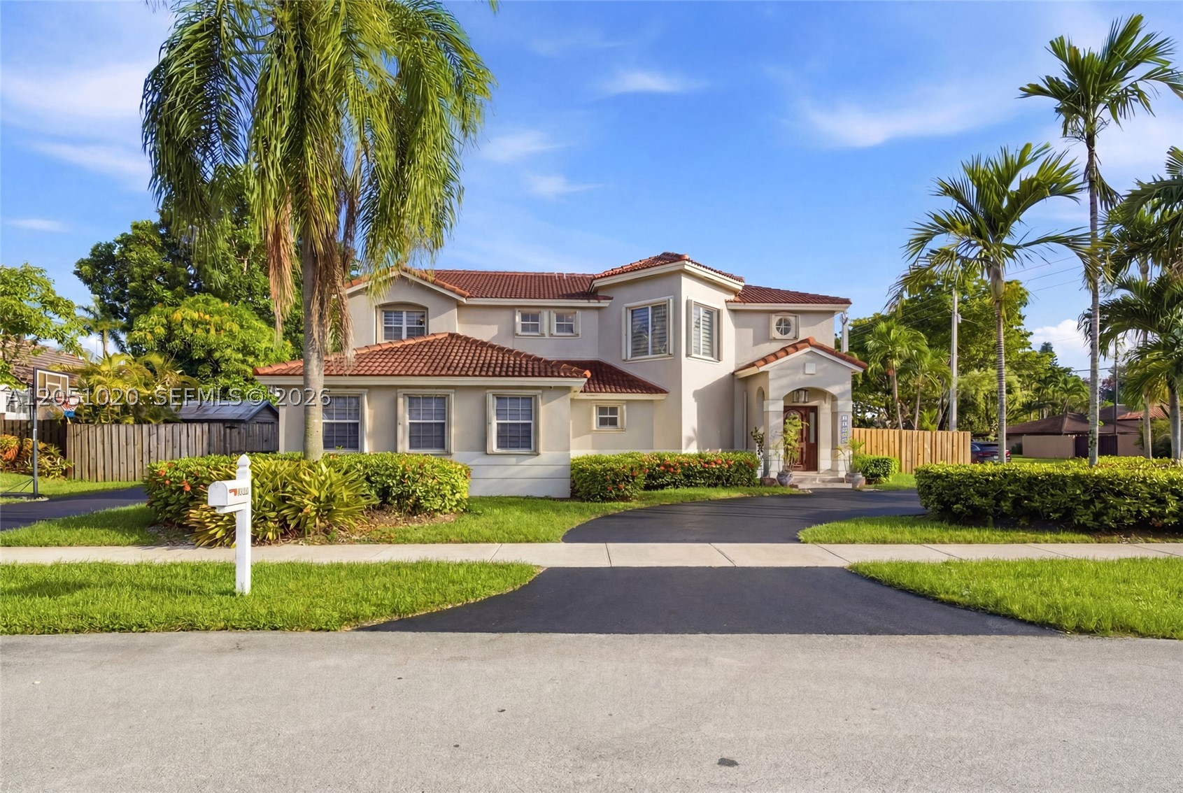 Exceptional residence situated on a beautifully landscaped corner lot in one of Kendall's most desirable neighborhoods. Featuring 3 bedrooms, 2.5 bathrooms, a dedicated office/den, a media room. The interior showcases soaring ceilings, abundant natural light, and an inviting open floor plan. The updated chef's kitchen features quartz countertops, custom white cabinetry, stainless steel appliances, and a spacious center island overlooking the family and dining areas. Upstairs, the expansive primary suite offers a walk-in closet and a beautifully updated en-suite bath.Step outside to your private backyard oasis featuring a sparkling pool, covered terrace with outdoor speakers, and lush landscaping—perfect for relaxing or entertaining year-round.
Additional highlights include accordion hurricane shutters, an 8-camera security system, a water softener, home theater equipment, and a utility shed. Ideally located near top-rated schools, parks, shopping, dining, and major highways.