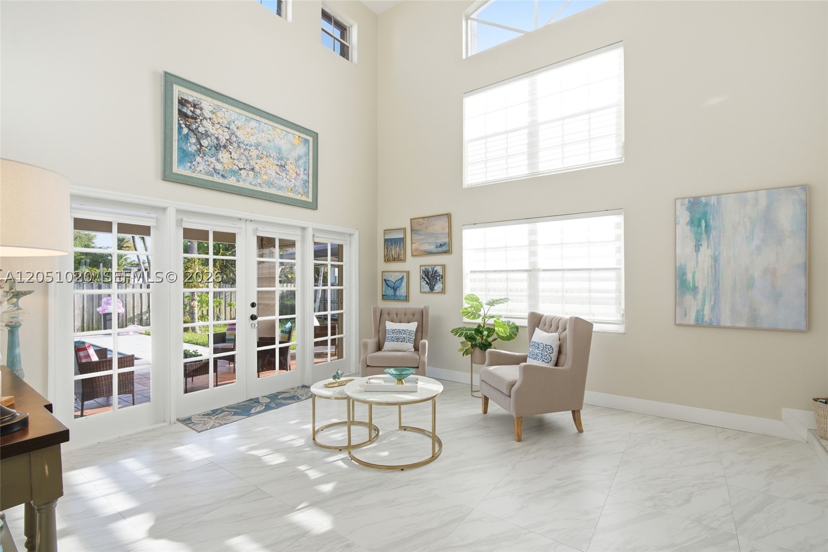 CRISTINAS PLACE - Residential