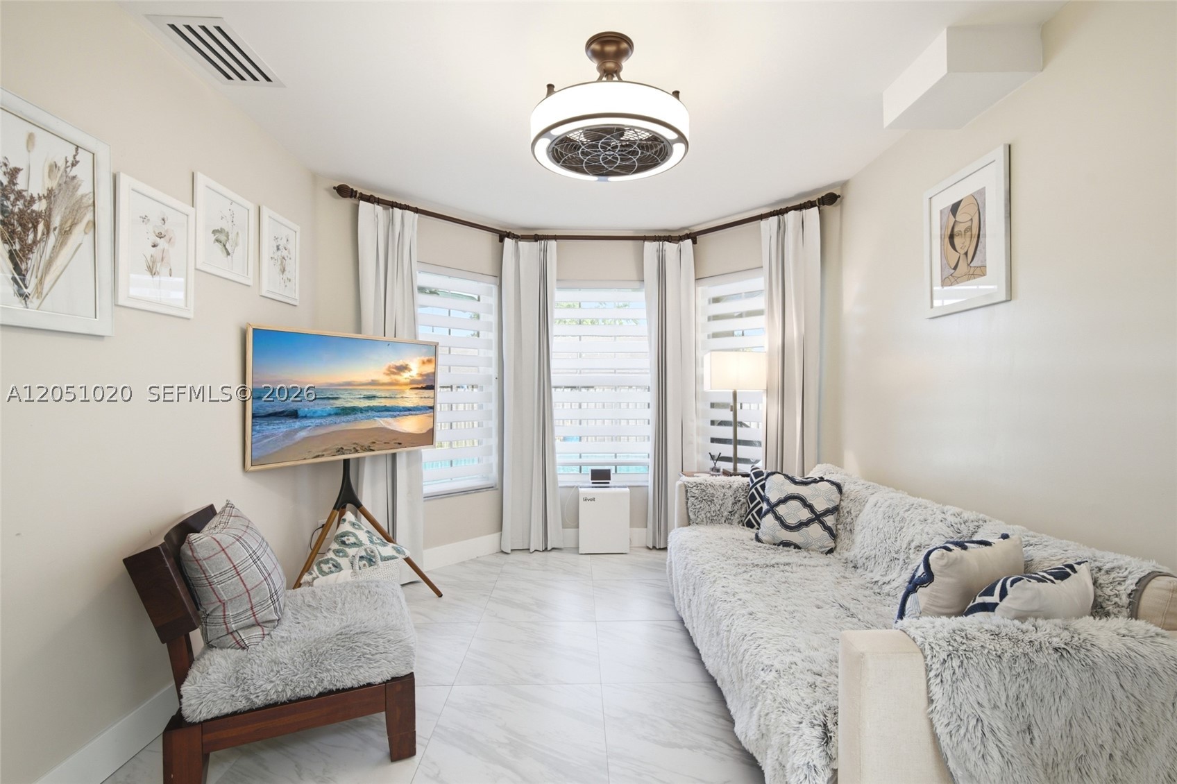 CRISTINAS PLACE - Residential