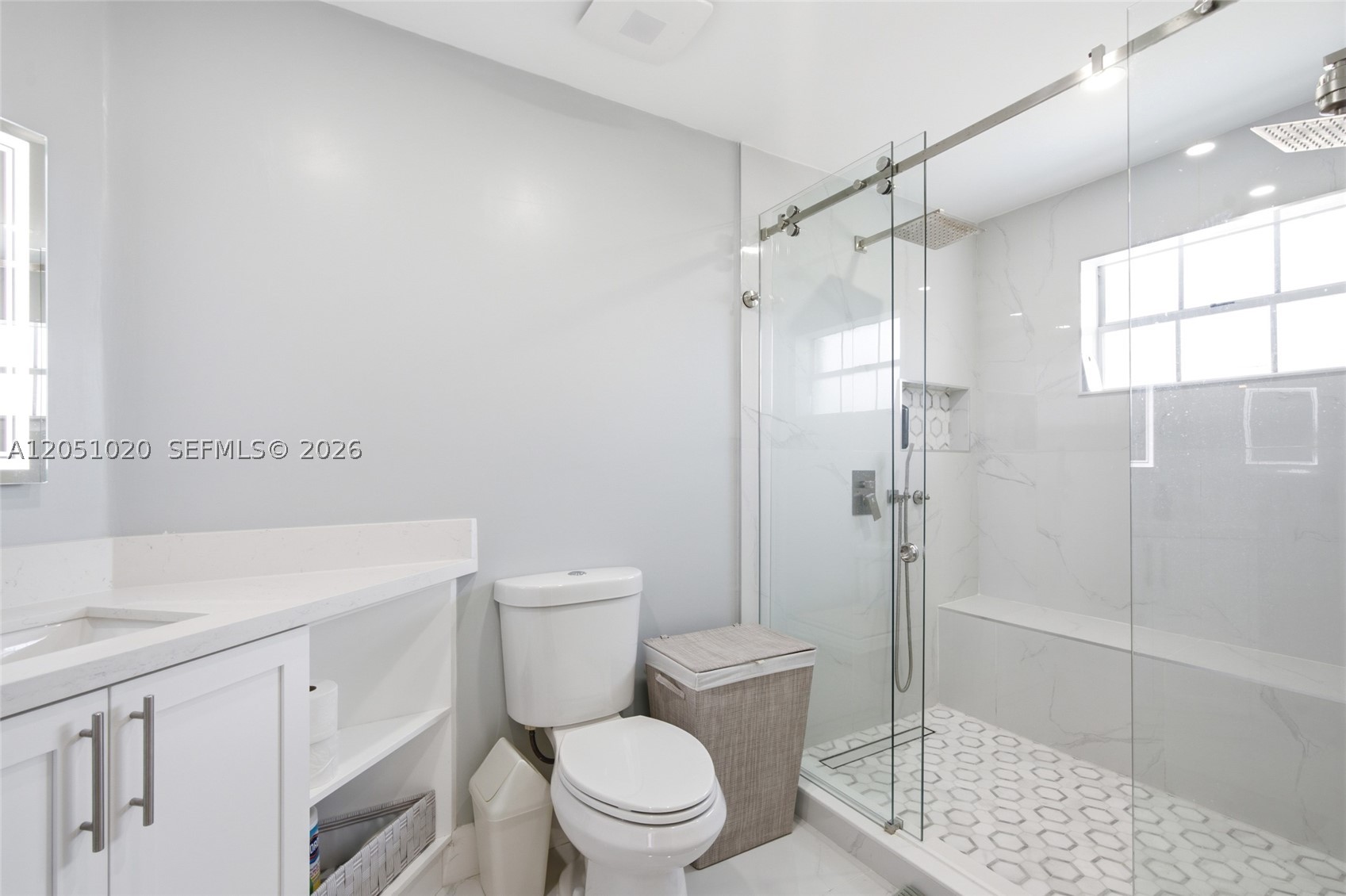 CRISTINAS PLACE - Residential
