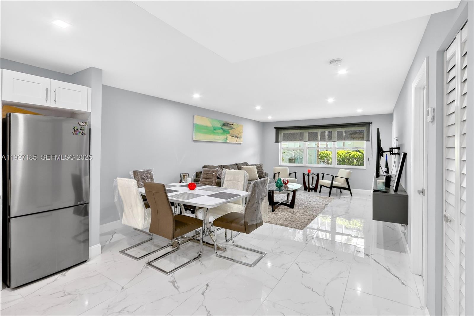 FOURTH GULFSTREAM GARDEN A - Residential