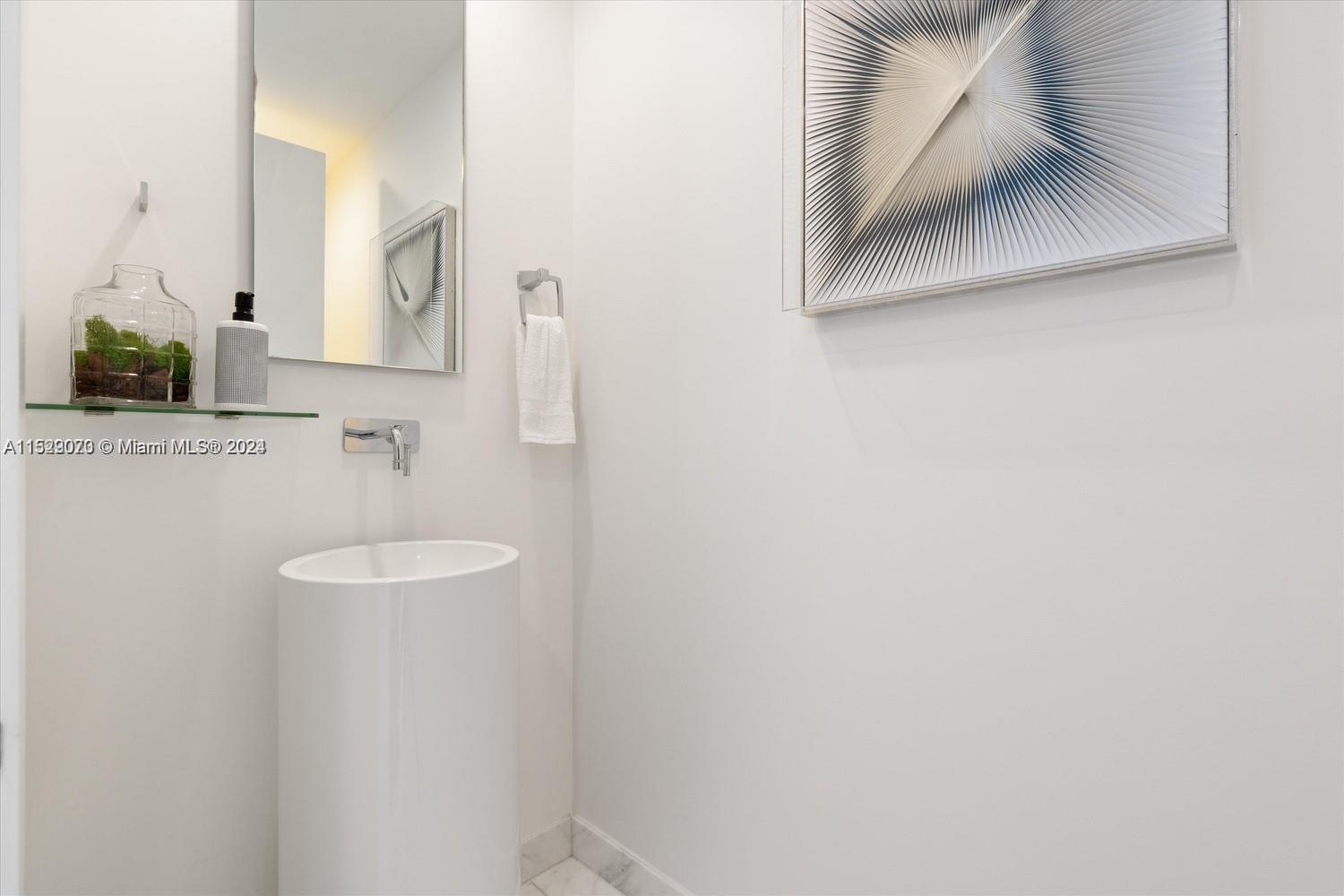 OCEANA BAL HARBOUR CONDO - Residential