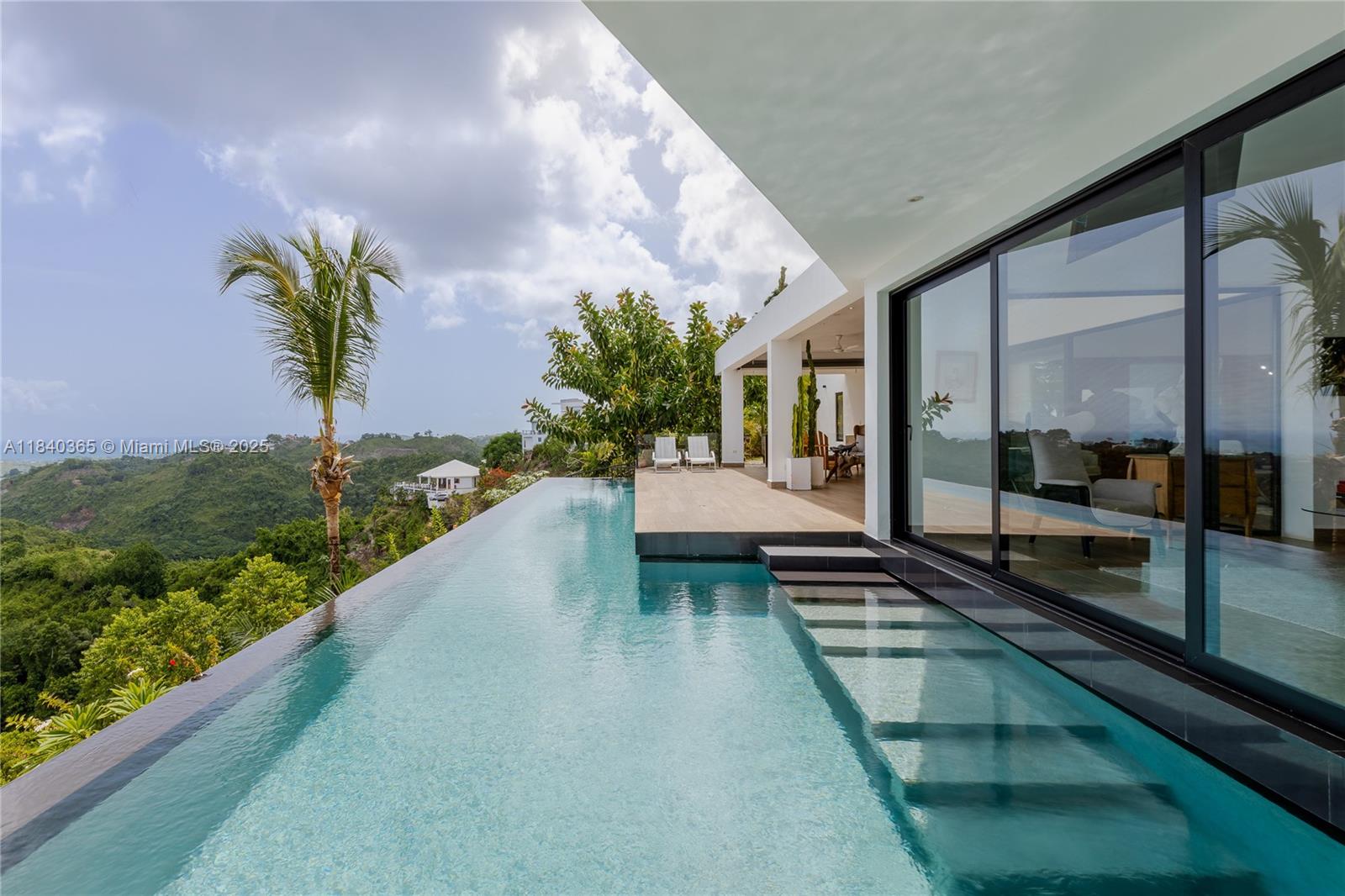 Palmar de los Nidos - Residential