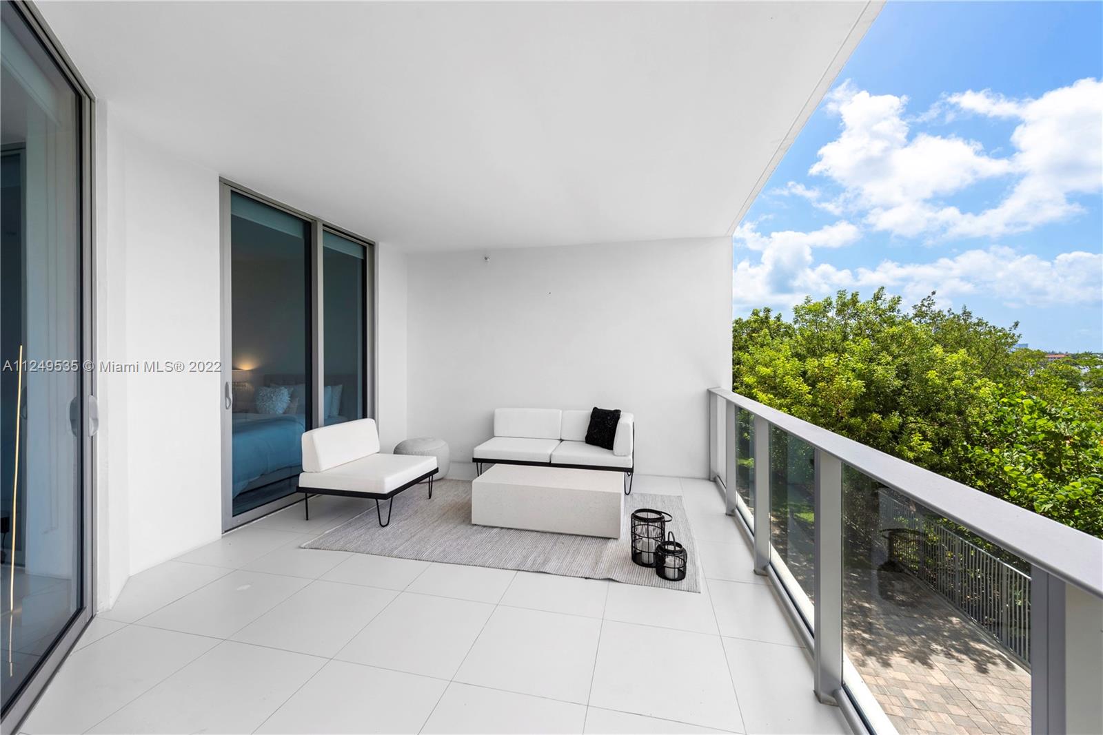 MARINA PALMS RESIDENCES S - Residential