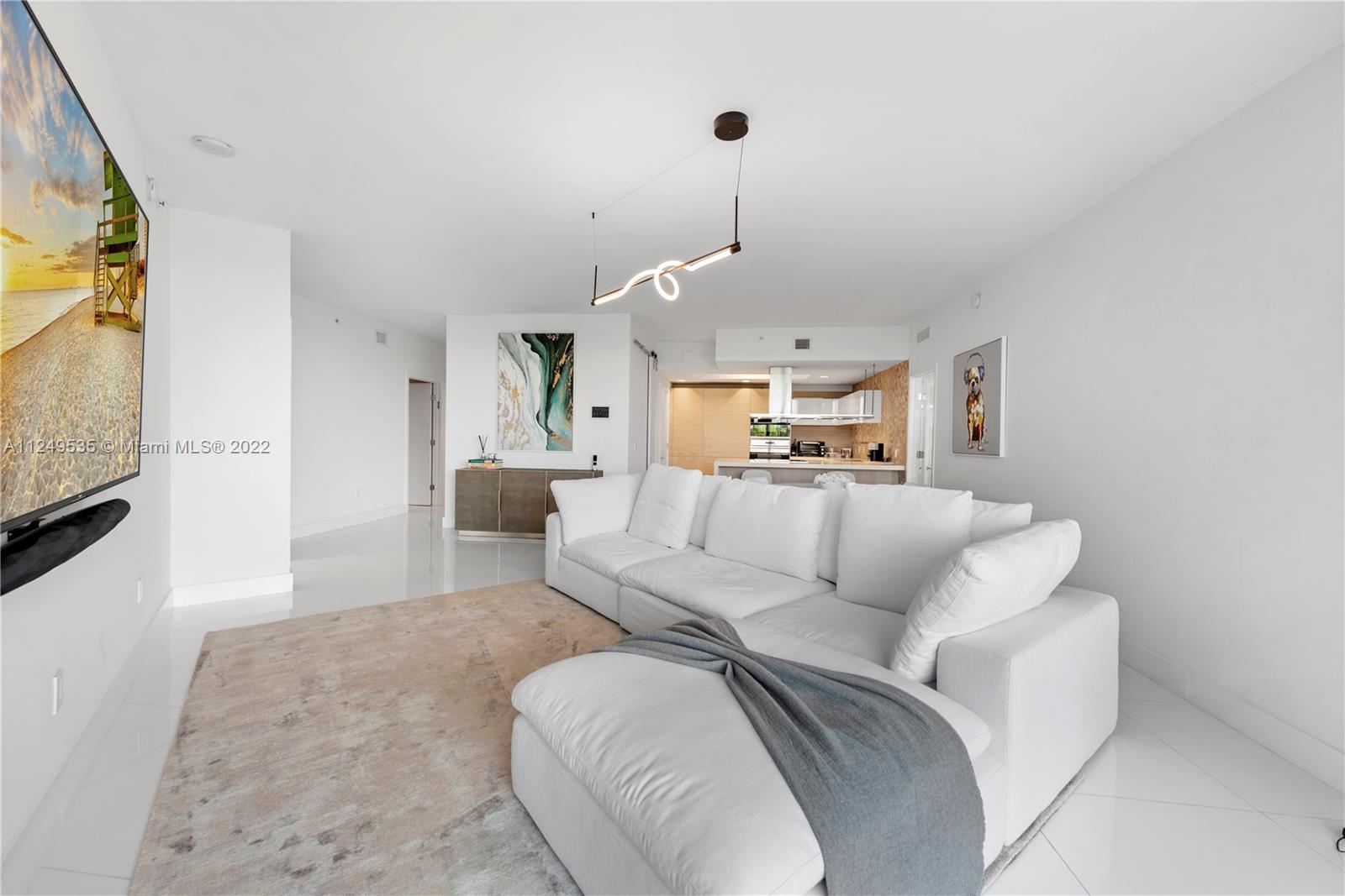 MARINA PALMS RESIDENCES S - Residential