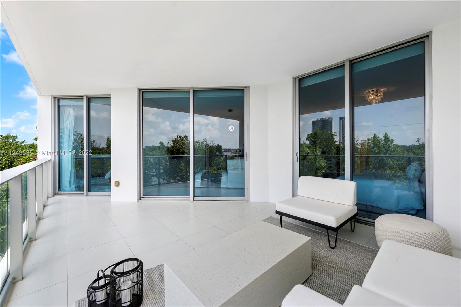 MARINA PALMS RESIDENCES S - Residential