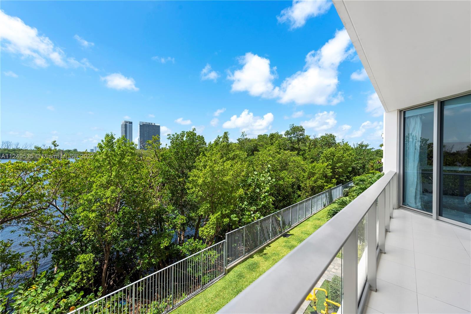 MARINA PALMS RESIDENCES S - Residential