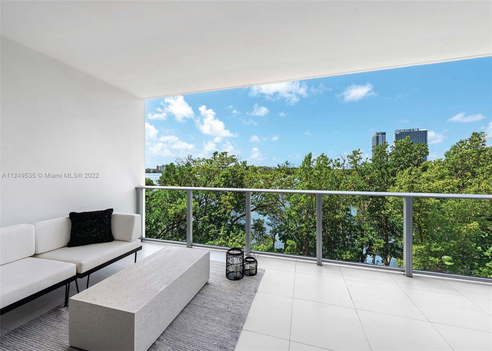 MARINA PALMS RESIDENCES S - Residential