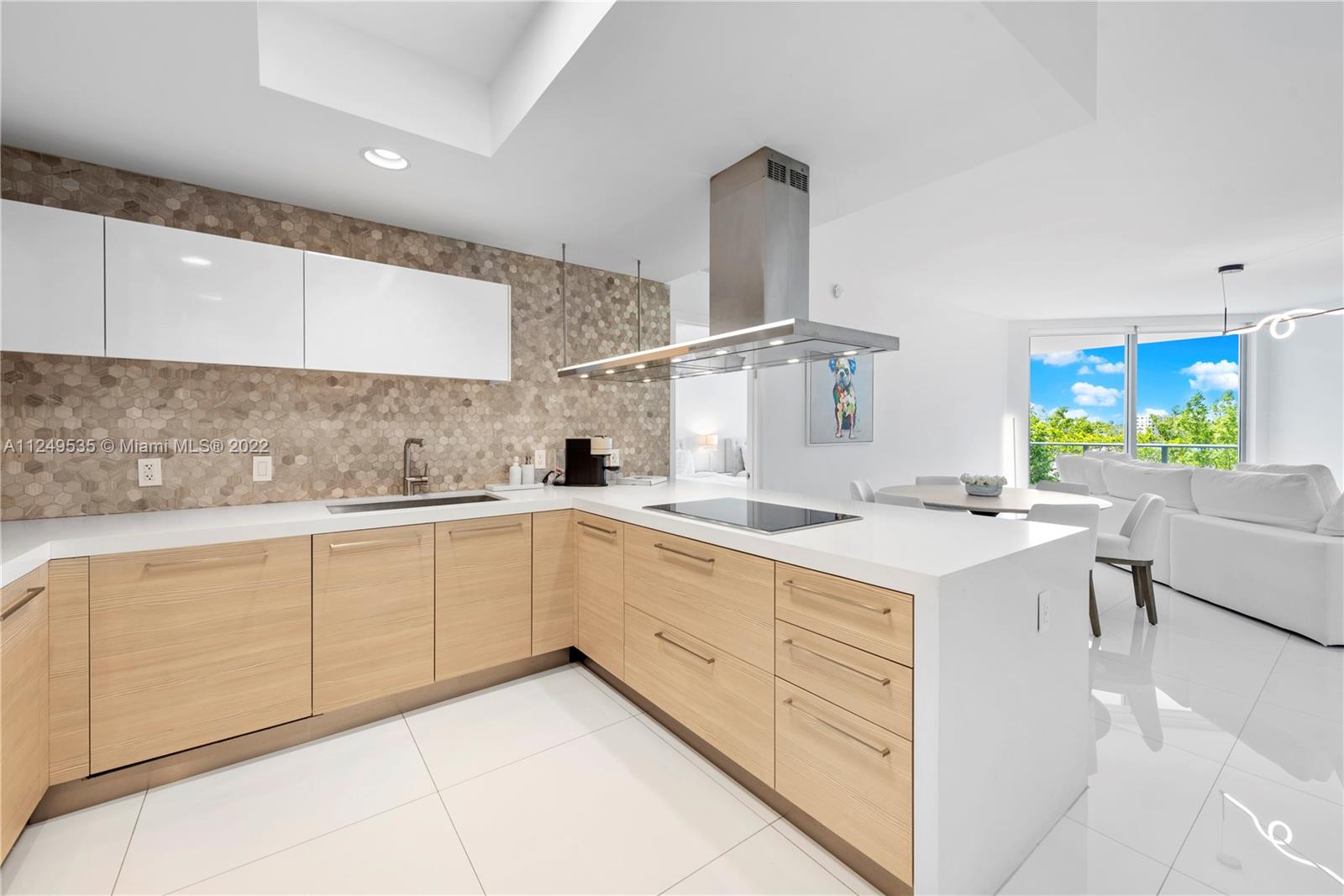 MARINA PALMS RESIDENCES S - Residential