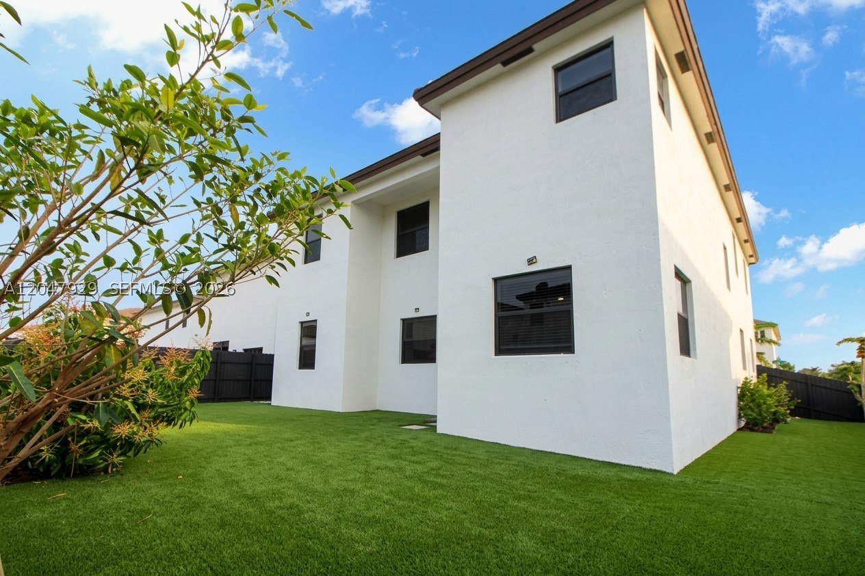 KENDALL ASSEMBLAGE NORTH - Residential