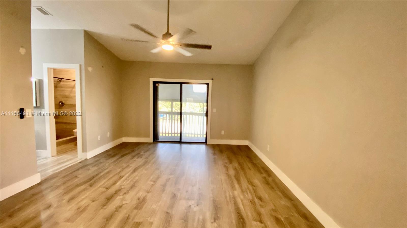 PINE ISLAND LAKES TOWNHOM - Residential Lease