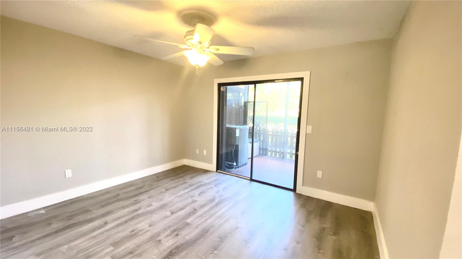 PINE ISLAND LAKES TOWNHOM - Residential Lease