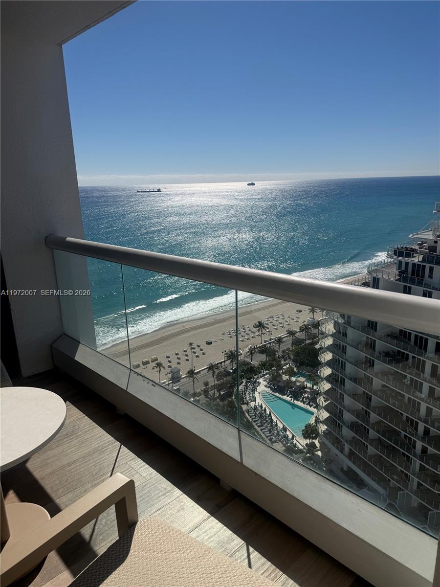 551 FLB CONDOMINIUM RESID - Residential