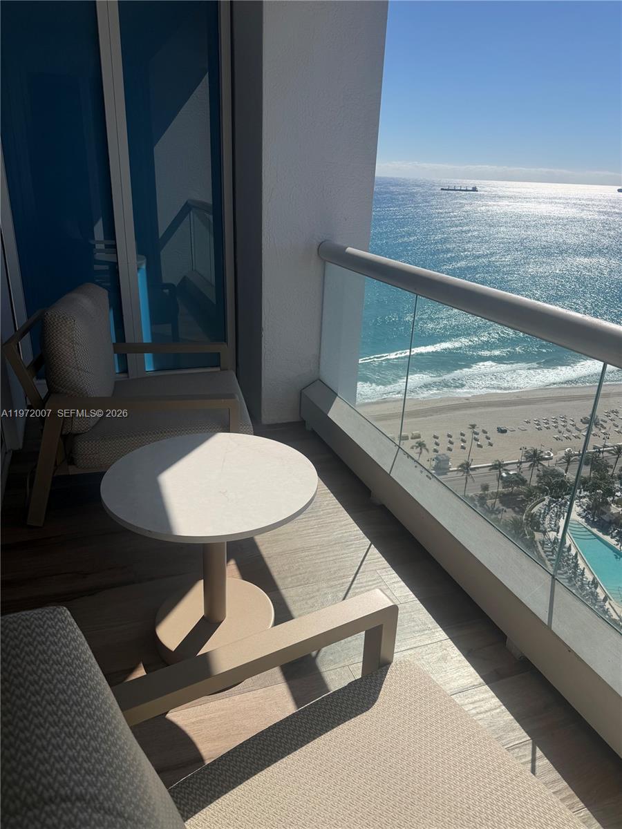 551 FLB CONDOMINIUM RESID - Residential
