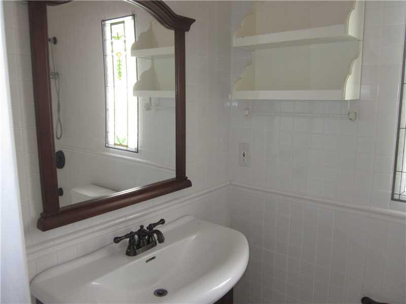 ATLANTIC LAWNS 10-30 B - Residential Lease