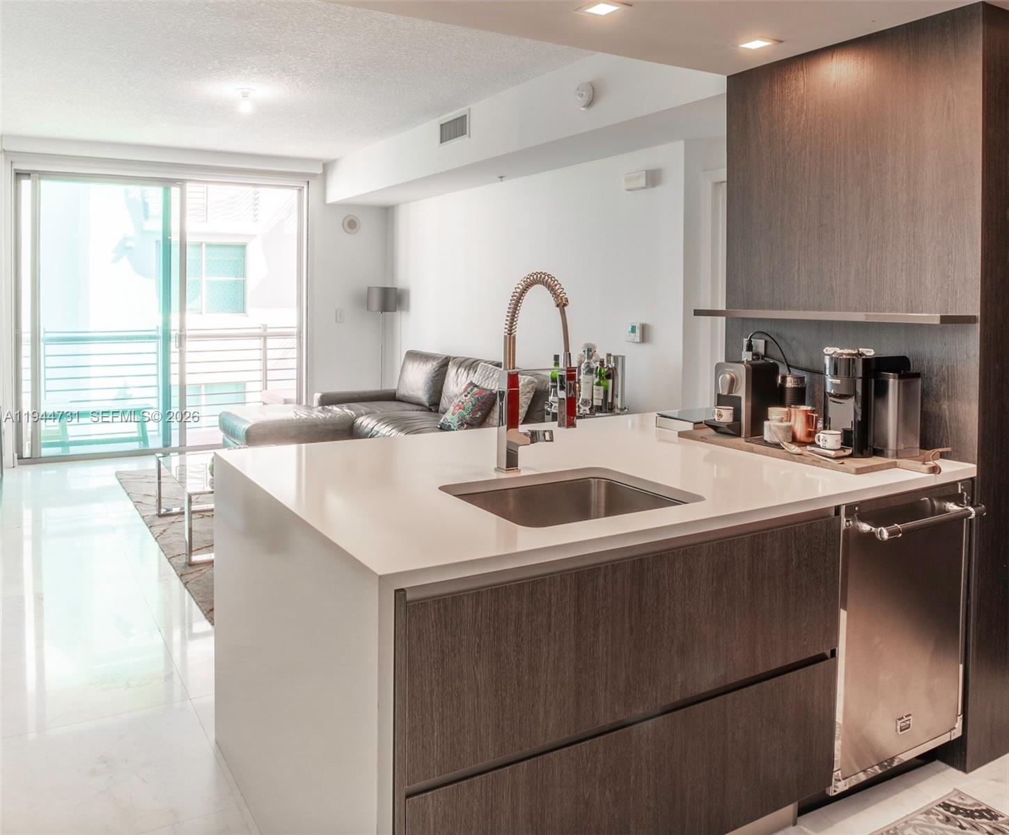 THE COSMOPOLITAN RESIDENC - Residential