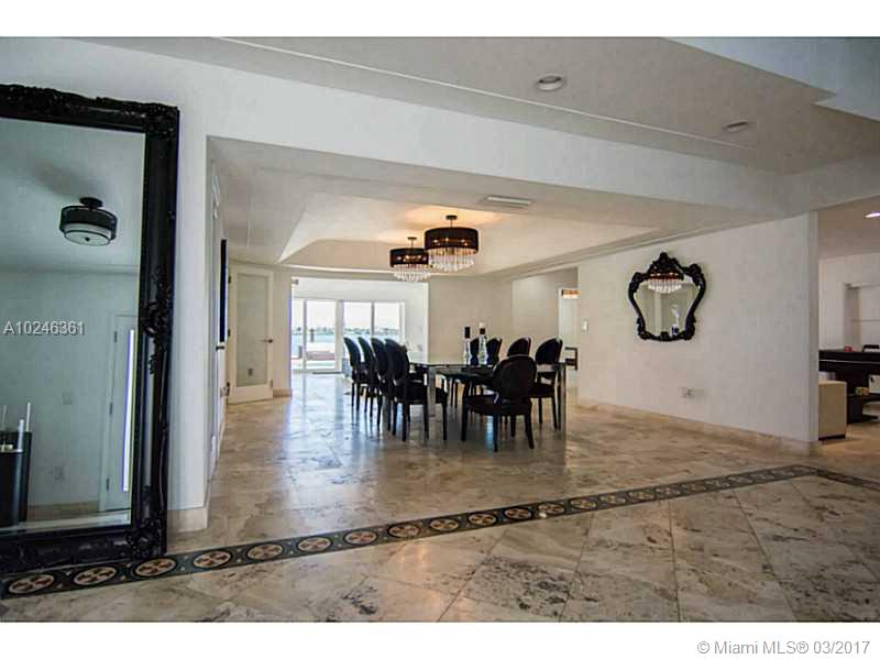 27 28 52 42 KEYSTONE ISLA - Residential
