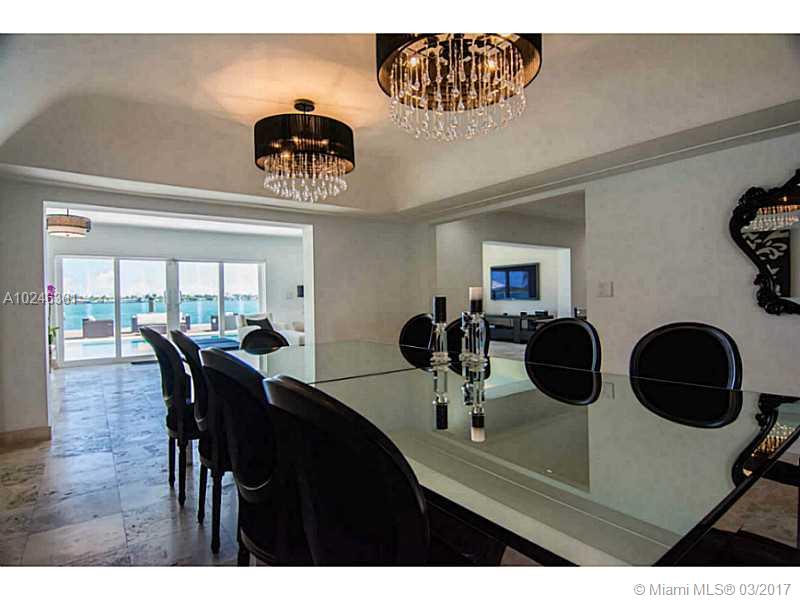 27 28 52 42 KEYSTONE ISLA - Residential