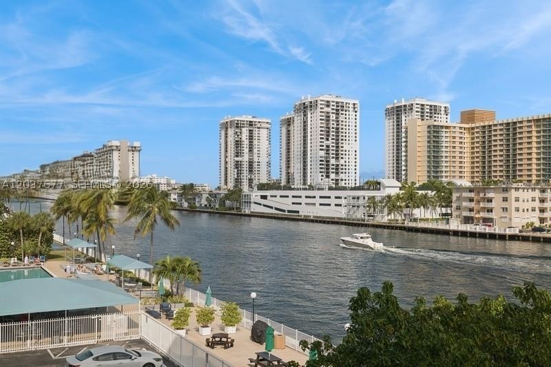 OCEANVIEW PARK CONDO - Residential