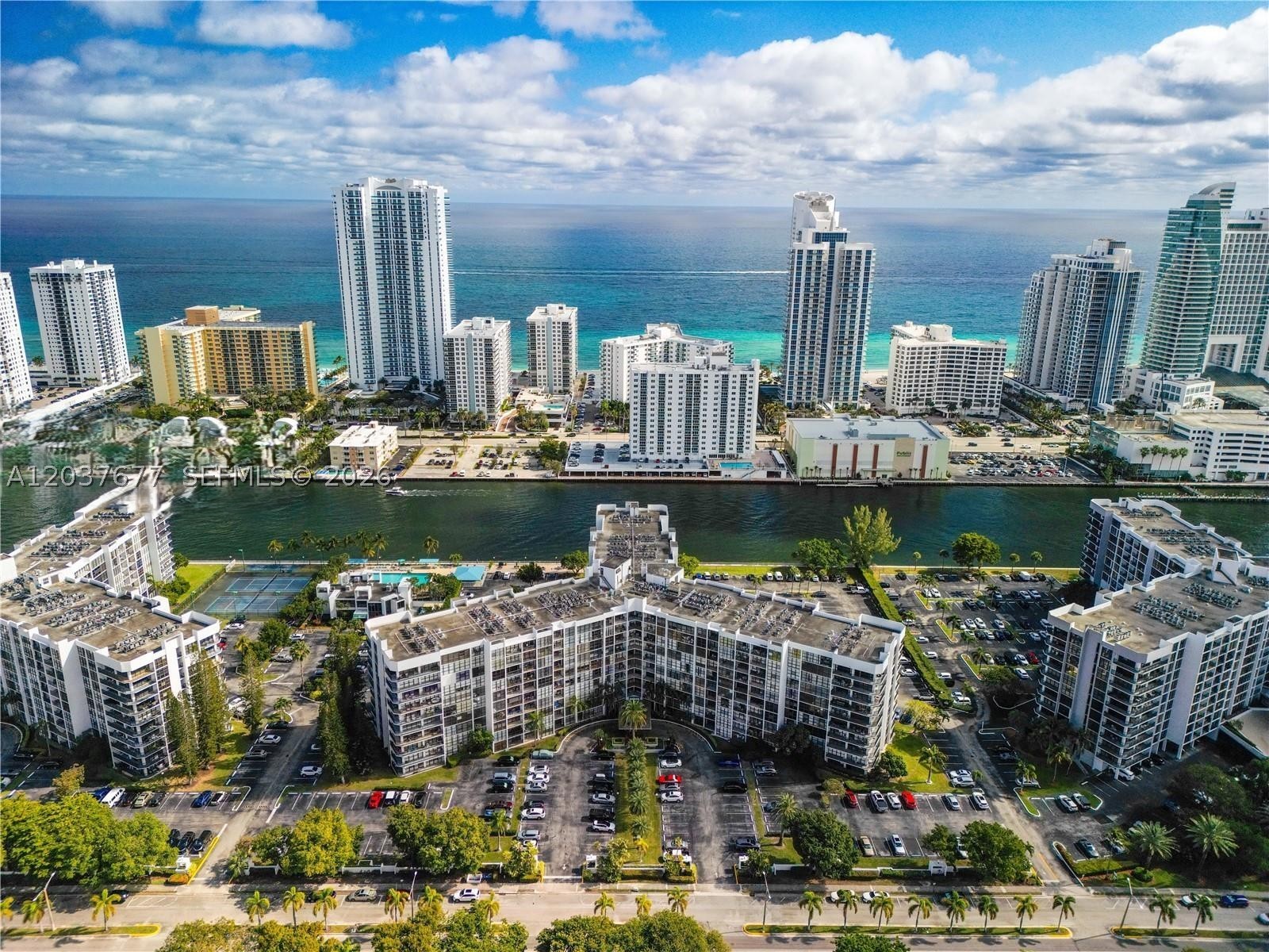 OCEANVIEW PARK CONDO - Residential