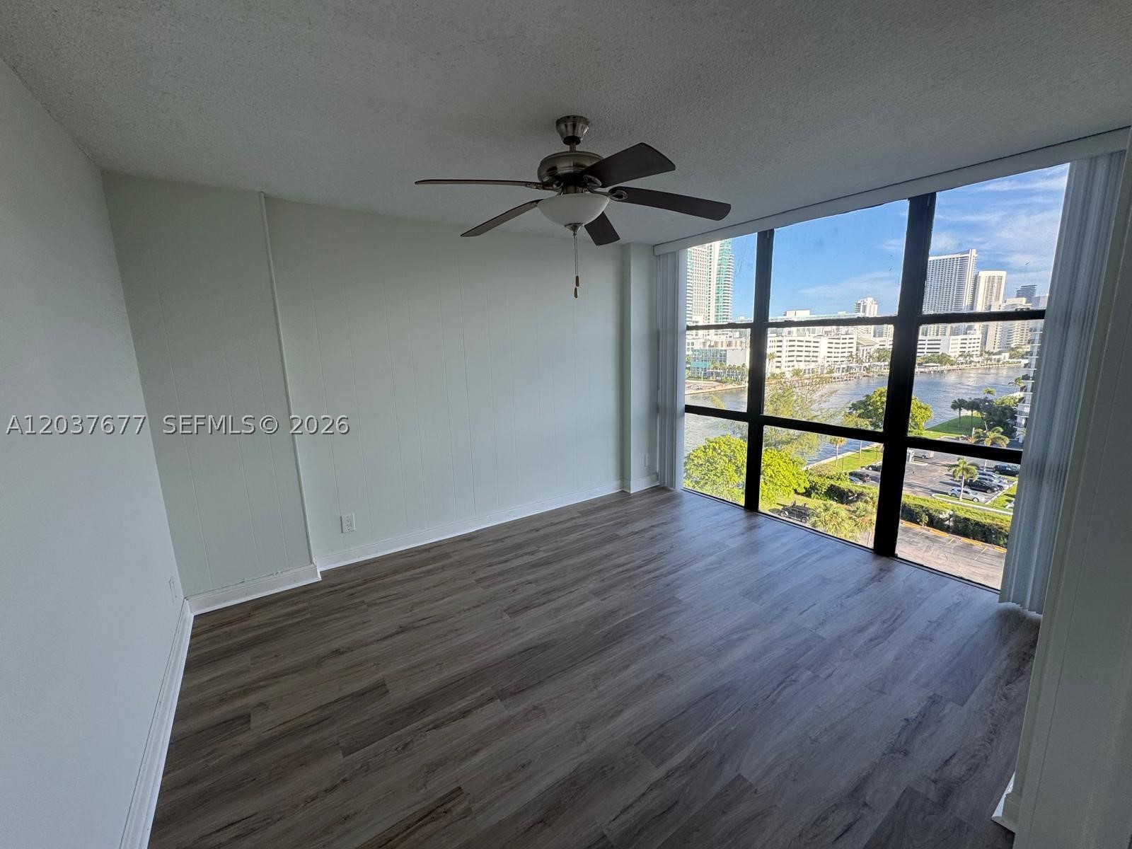 OCEANVIEW PARK CONDO - Residential
