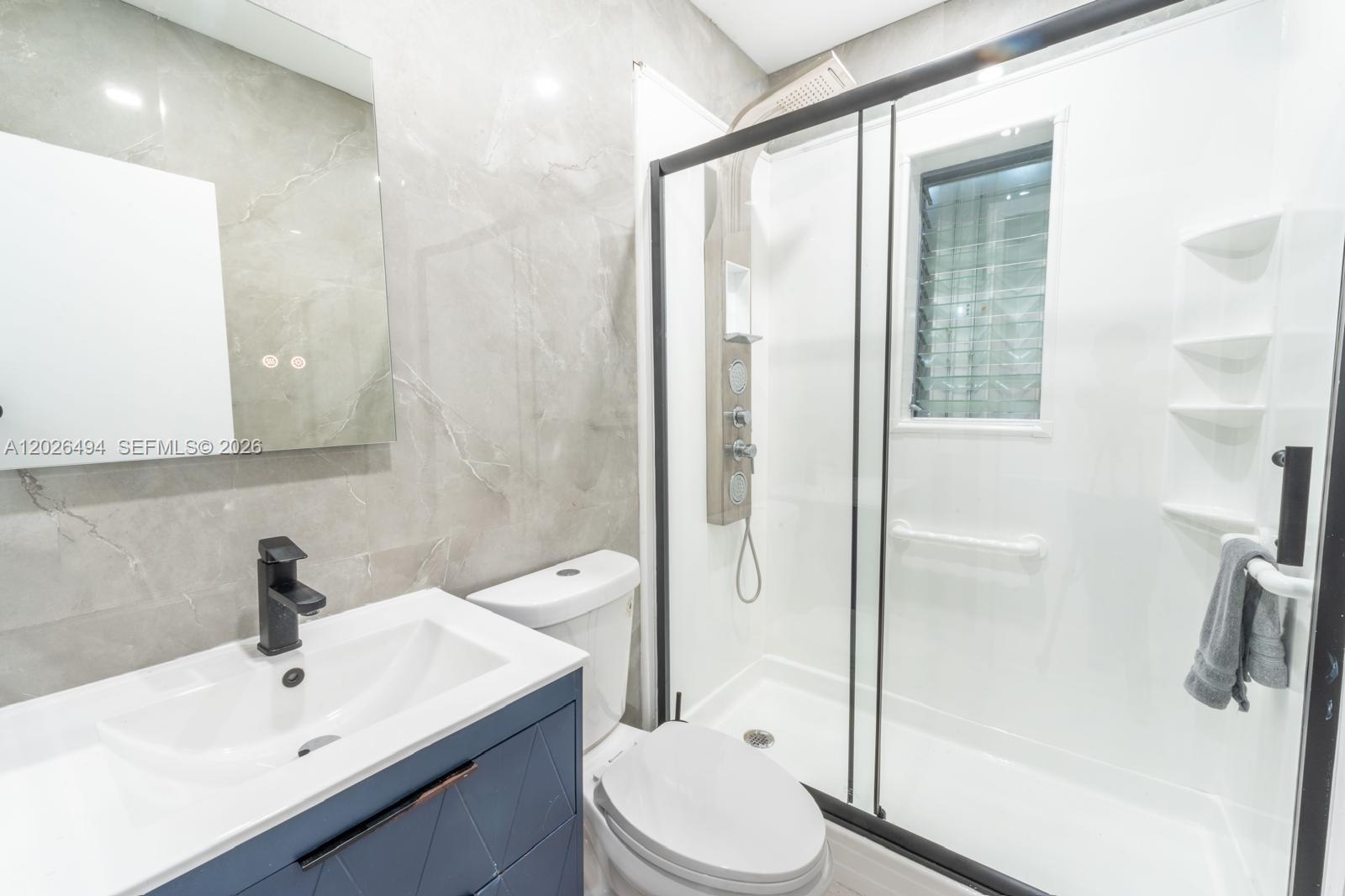 BISCAYNE BEACH-2ND ADDN - Residential