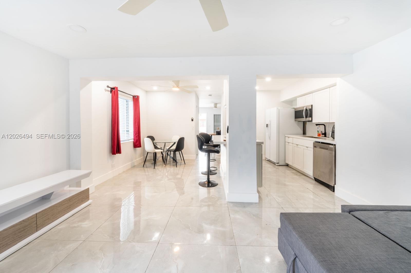 BISCAYNE BEACH-2ND ADDN - Residential
