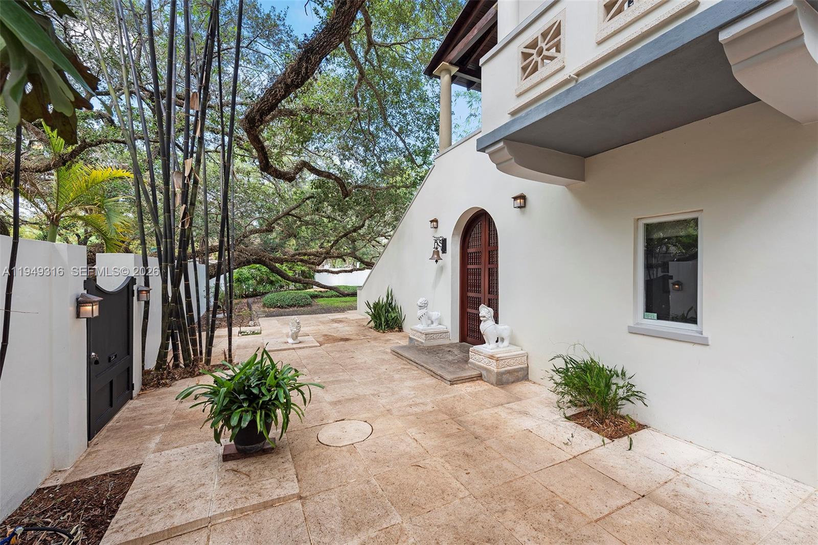 SUNSHINE VISTAS - Residential