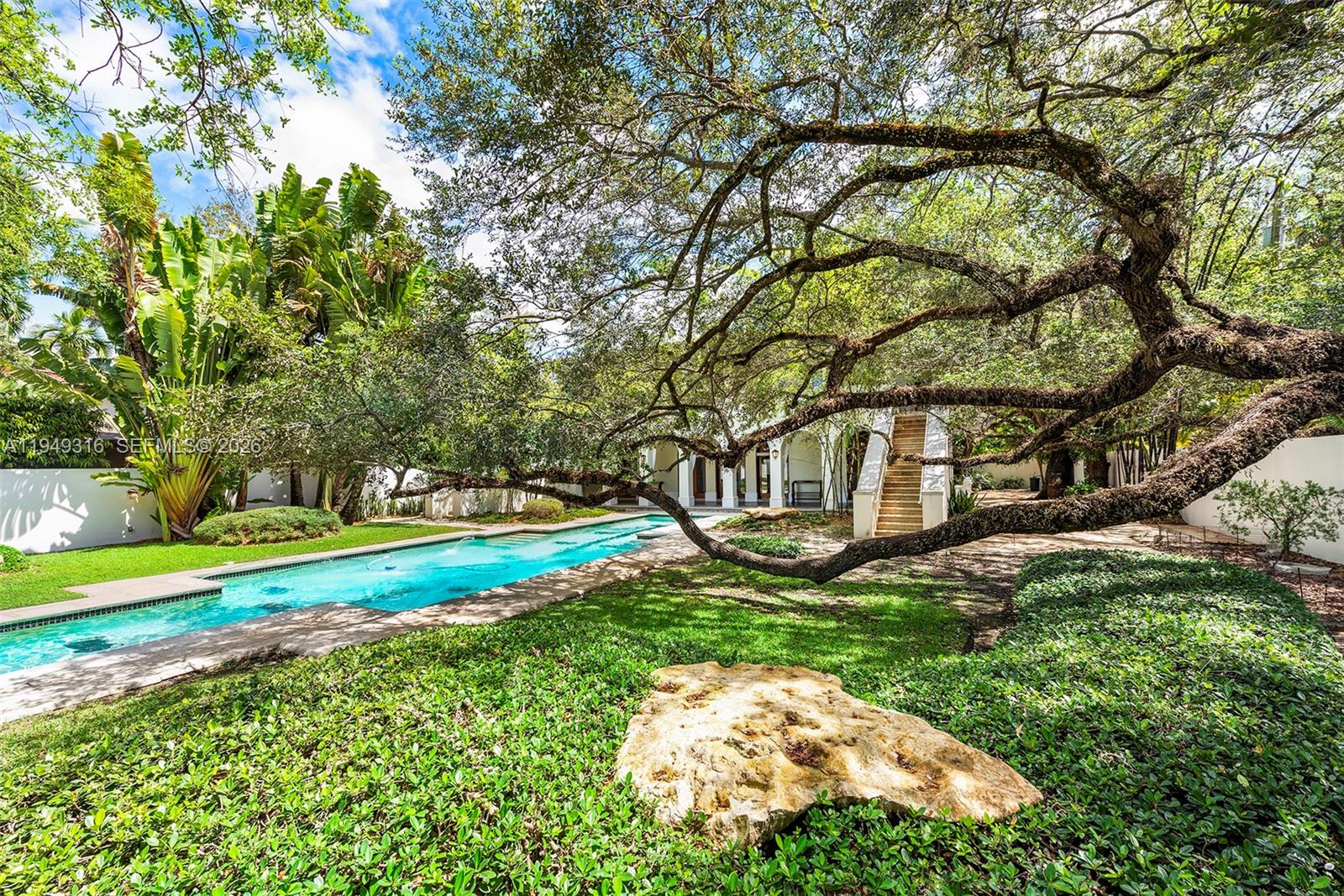 SUNSHINE VISTAS - Residential
