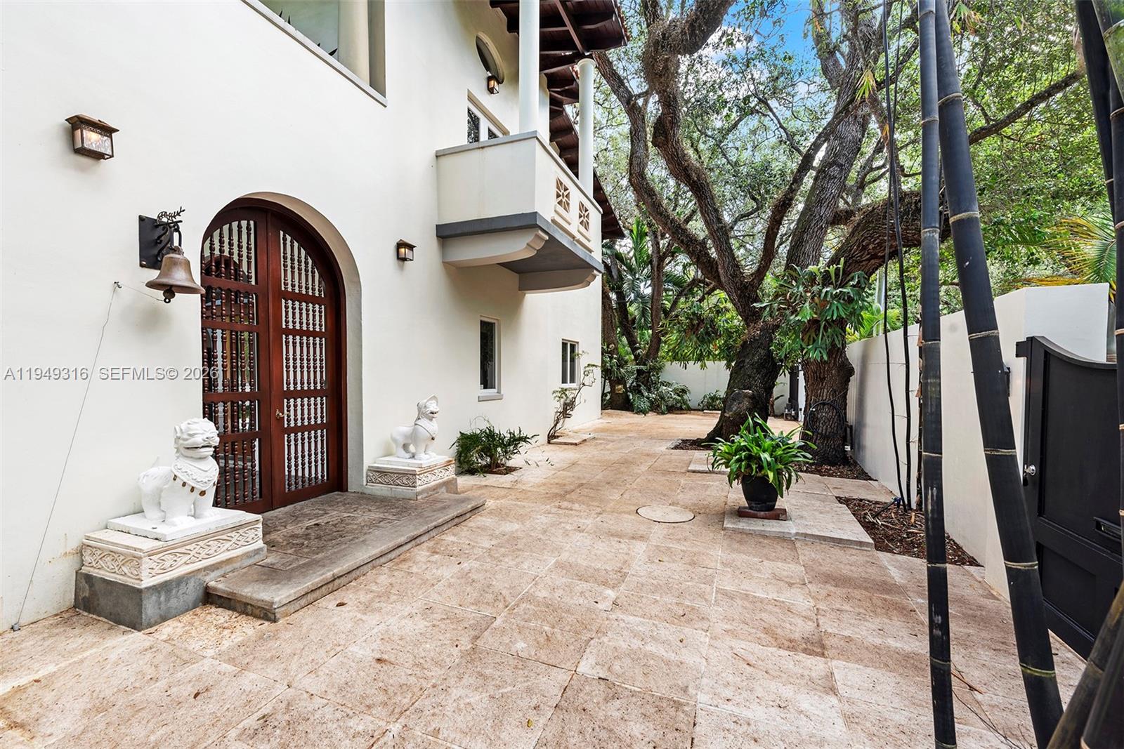 SUNSHINE VISTAS - Residential