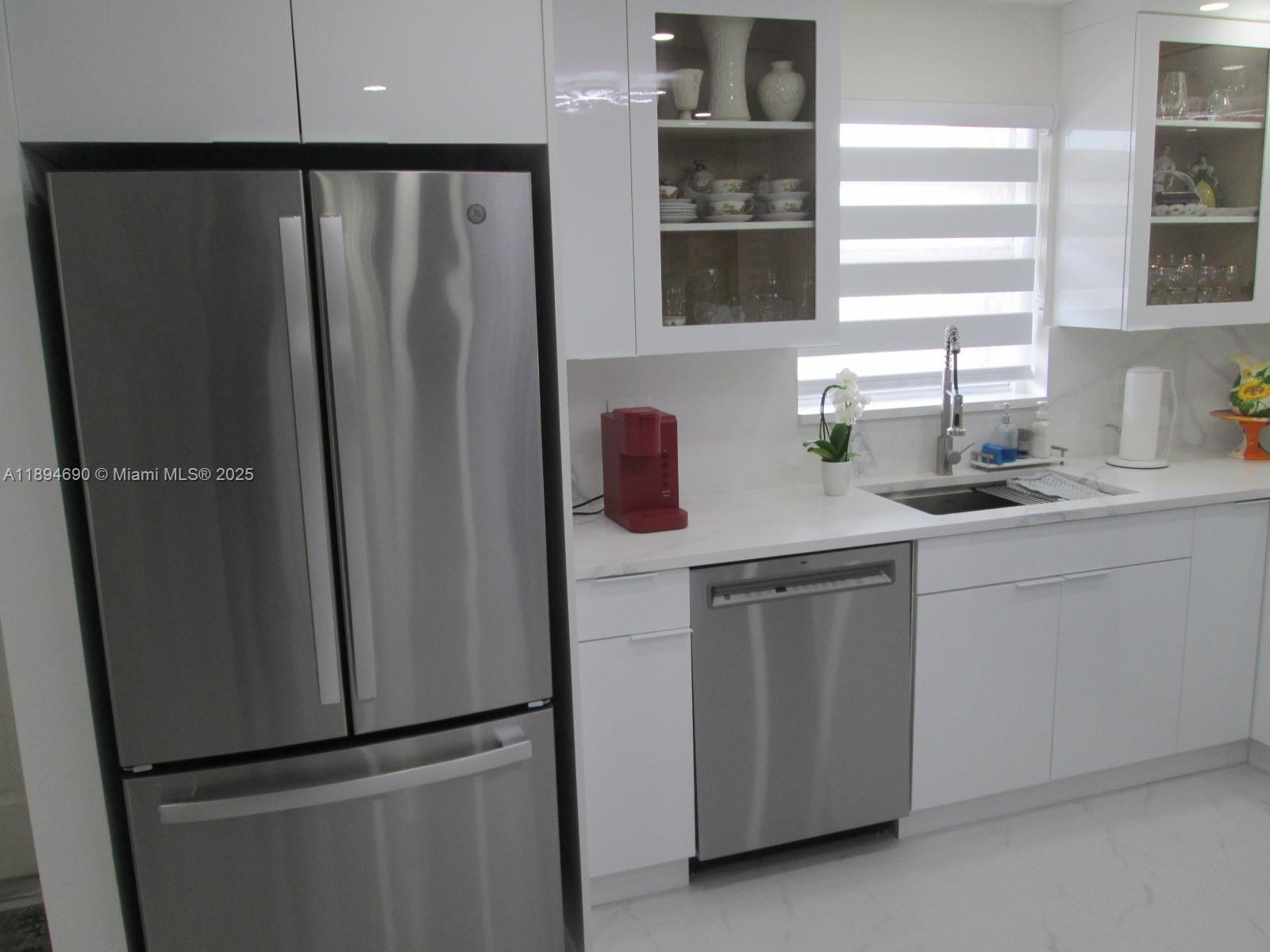 HOLLYBROOK GOLF AND - Residential