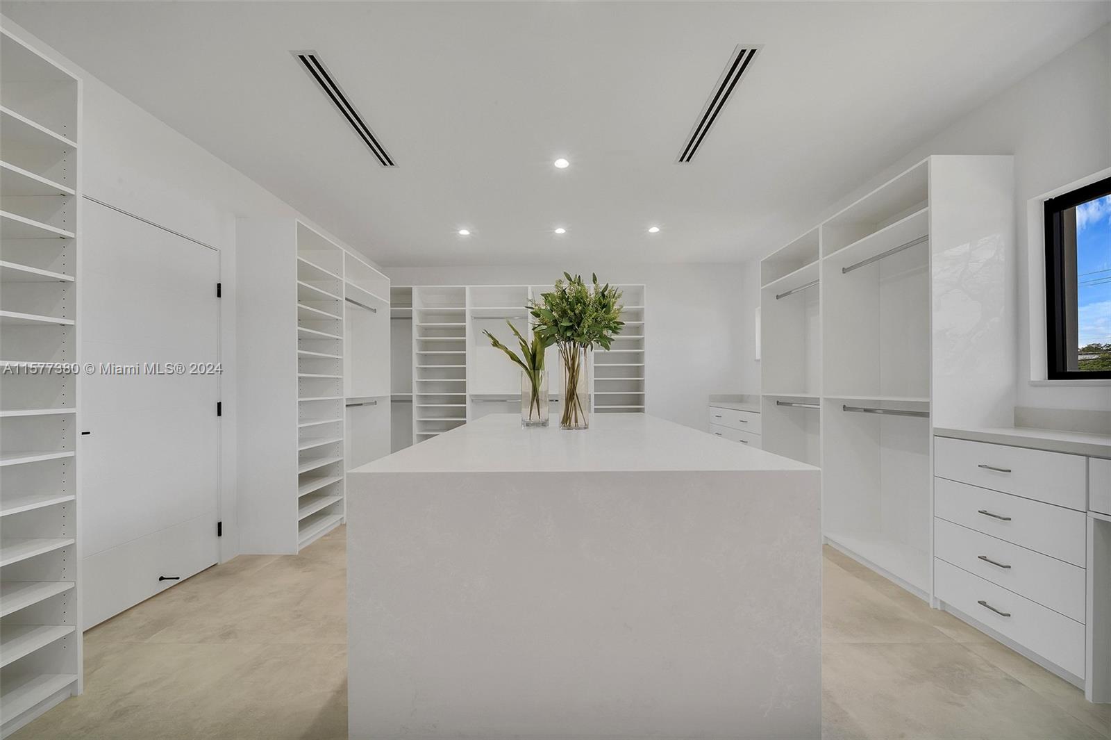 NUTMEG ESTATES - Residential