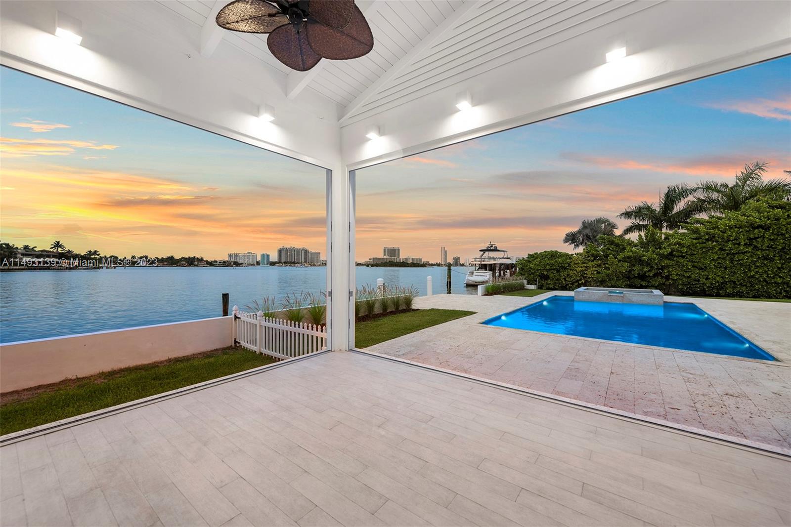 HIBISCUS ISLAND - Residential