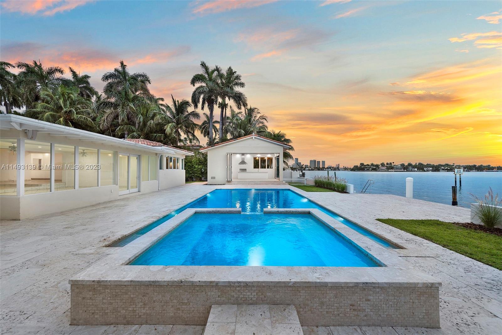HIBISCUS ISLAND - Residential