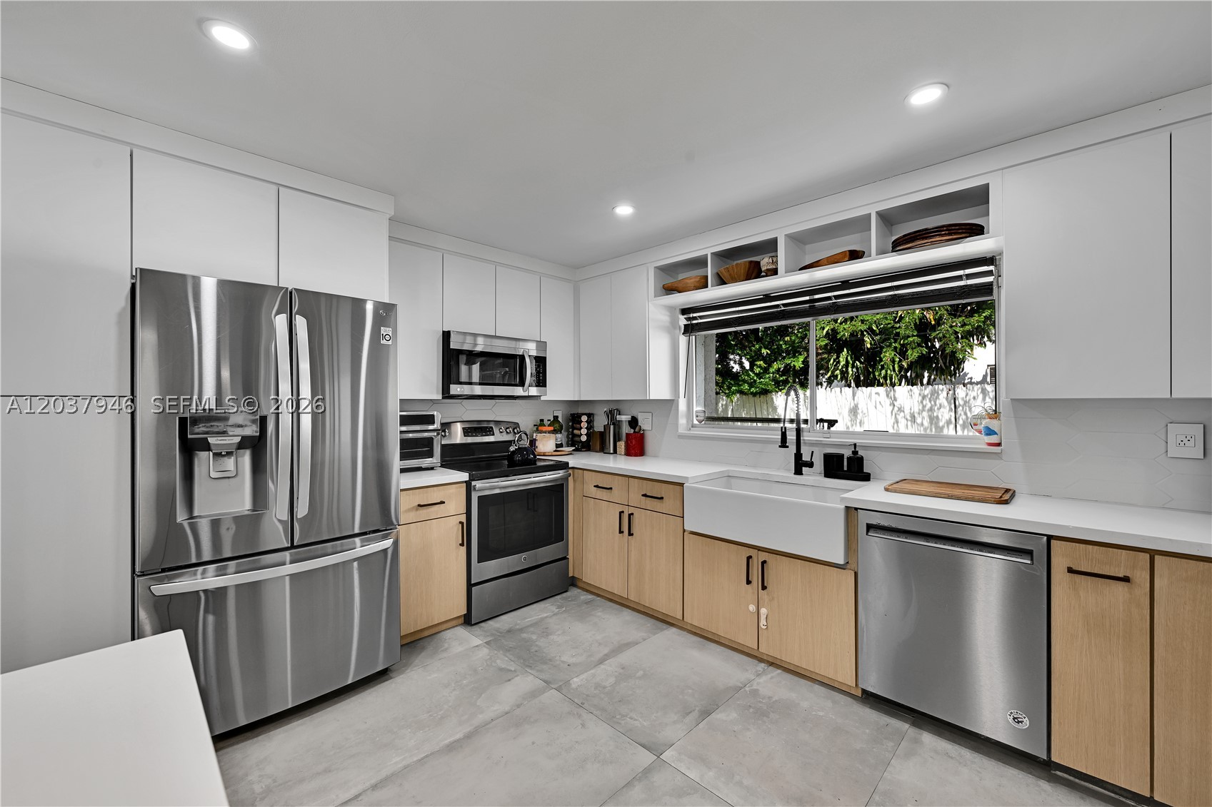 SAN SIMEON HOMES - Residential Lease