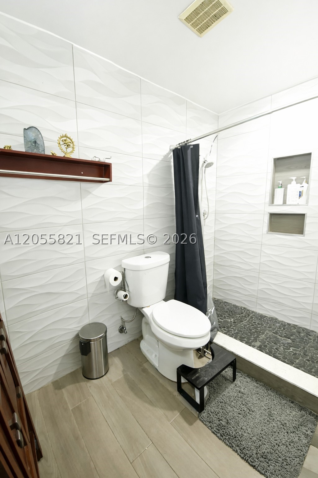 OAKBROOK - Residential