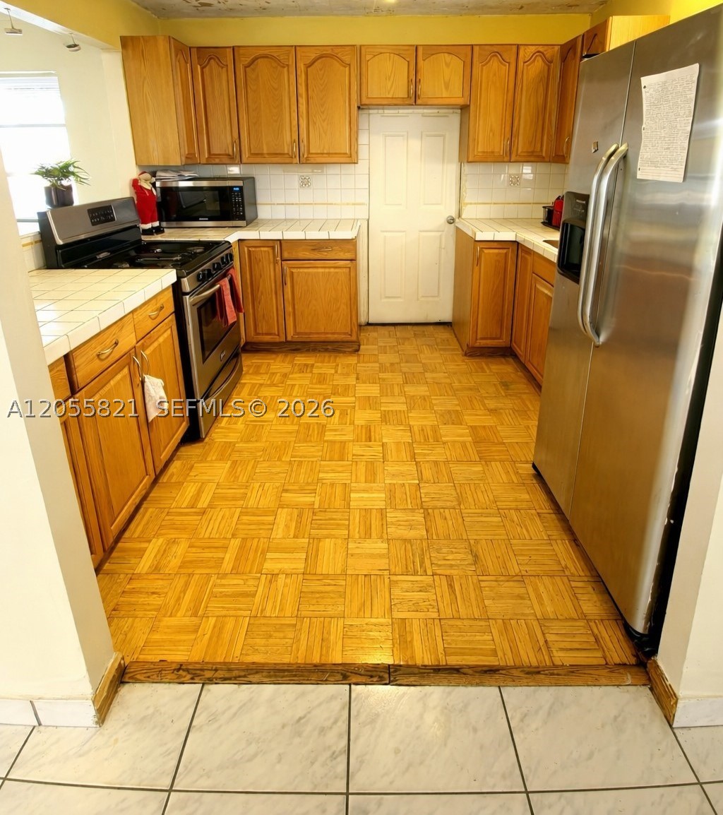 OAKBROOK - Residential