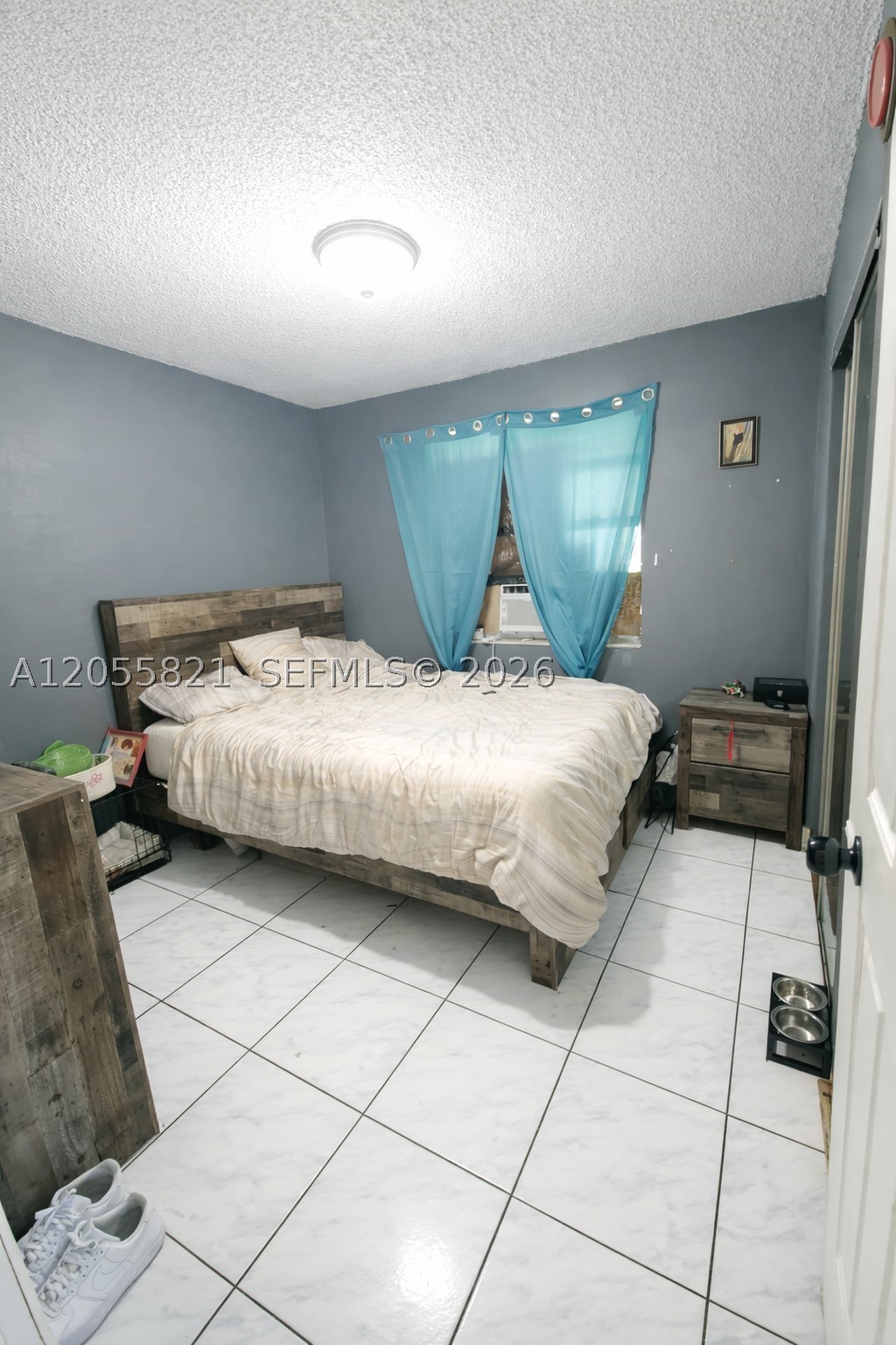 OAKBROOK - Residential