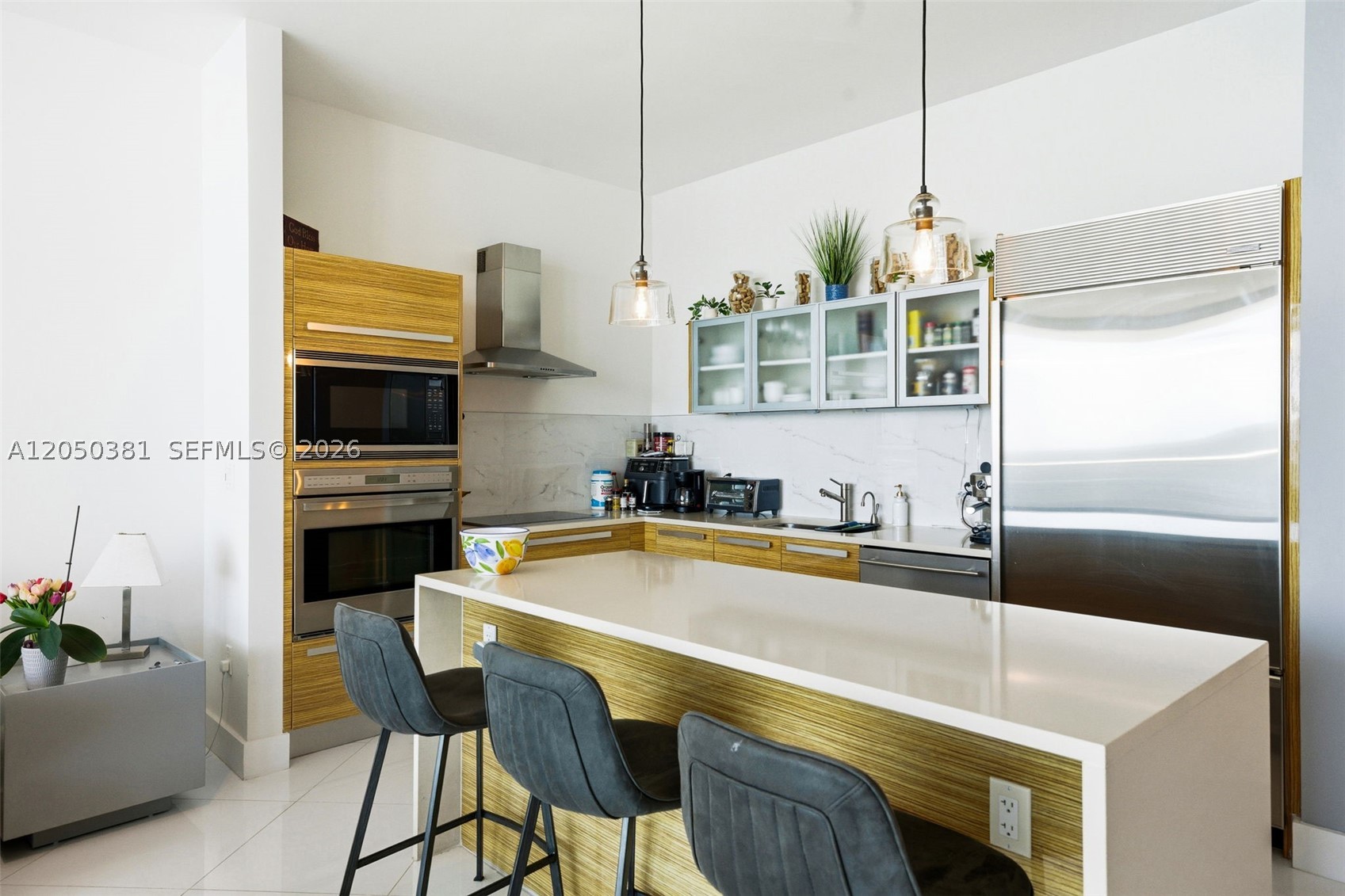 PARAMOUNT BAY CONDO - Residential Lease