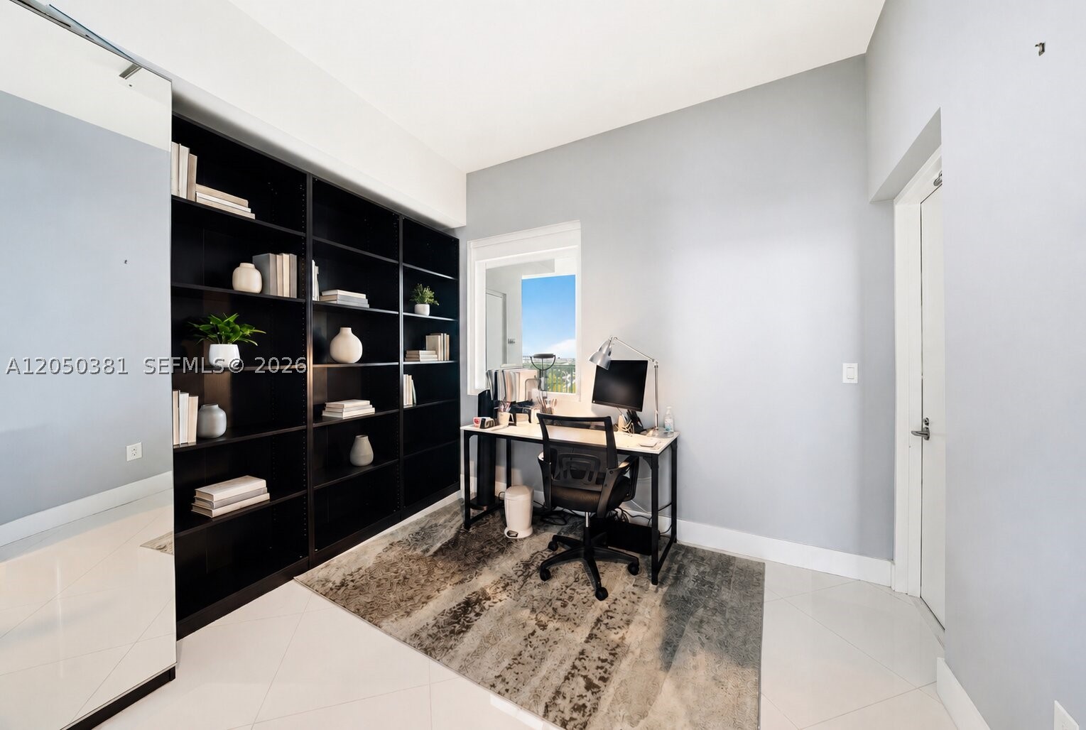 PARAMOUNT BAY CONDO - Residential Lease