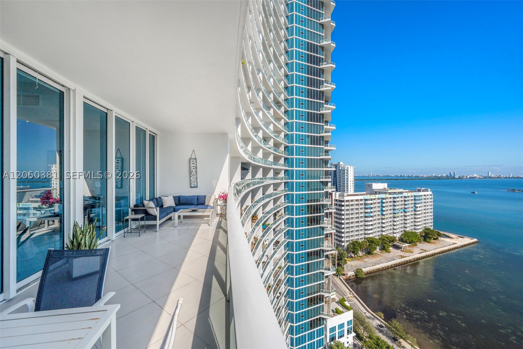 PARAMOUNT BAY CONDO - Residential Lease