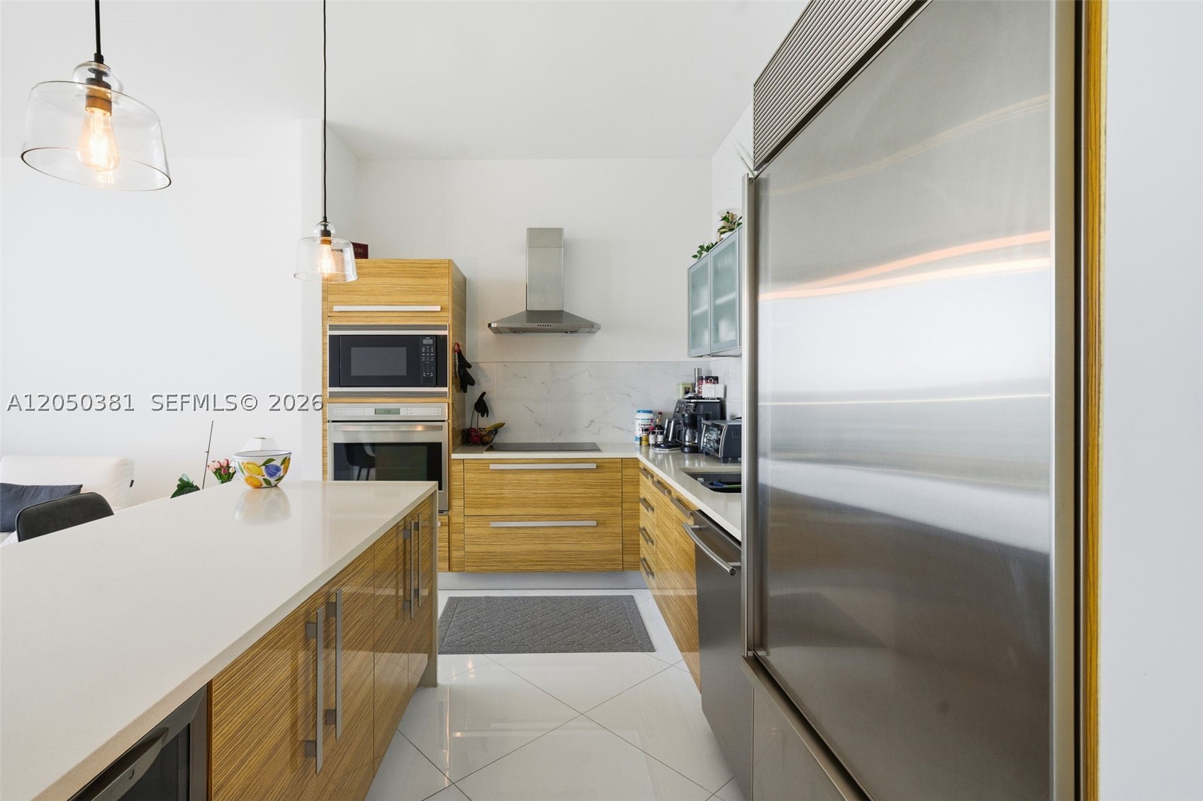 PARAMOUNT BAY CONDO - Residential Lease