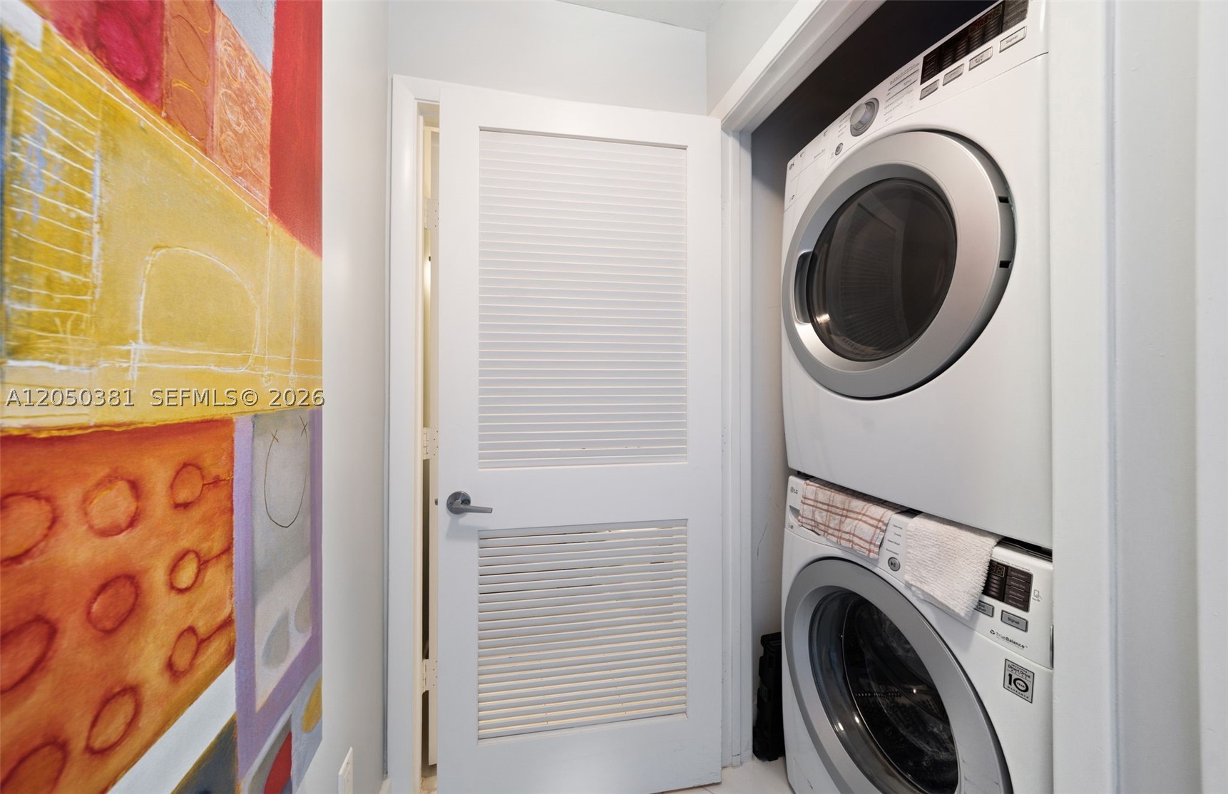 PARAMOUNT BAY CONDO - Residential Lease