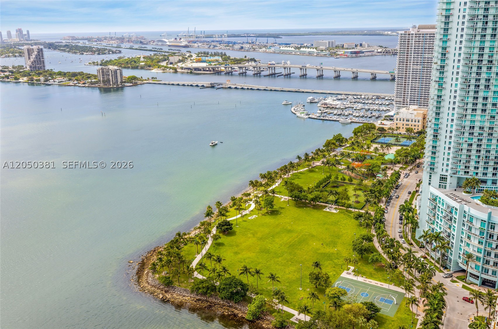 PARAMOUNT BAY CONDO - Residential Lease