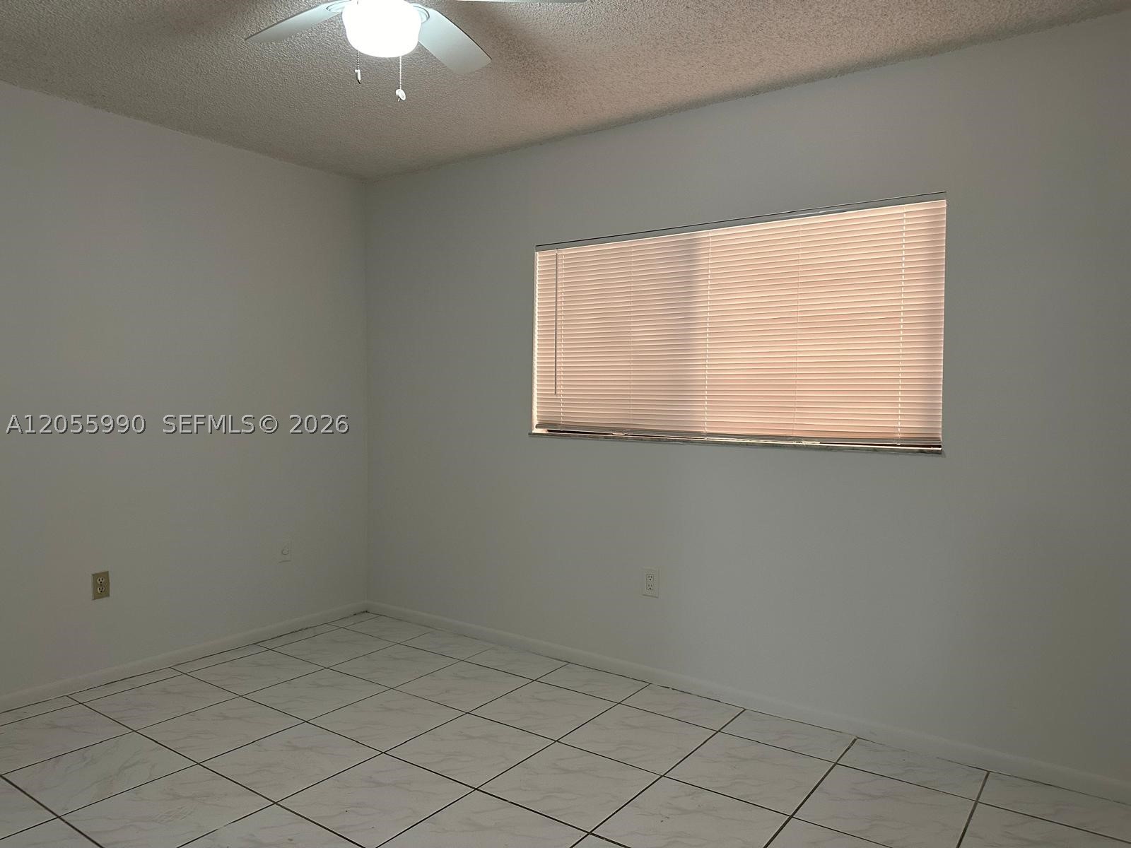 HORIZONS WEST CONDO #2 - Residential