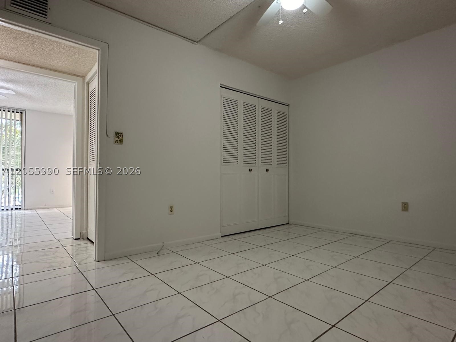 HORIZONS WEST CONDO #2 - Residential