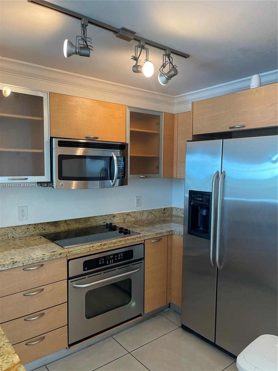 MIDTOWN LOFTS CONDO - Residential