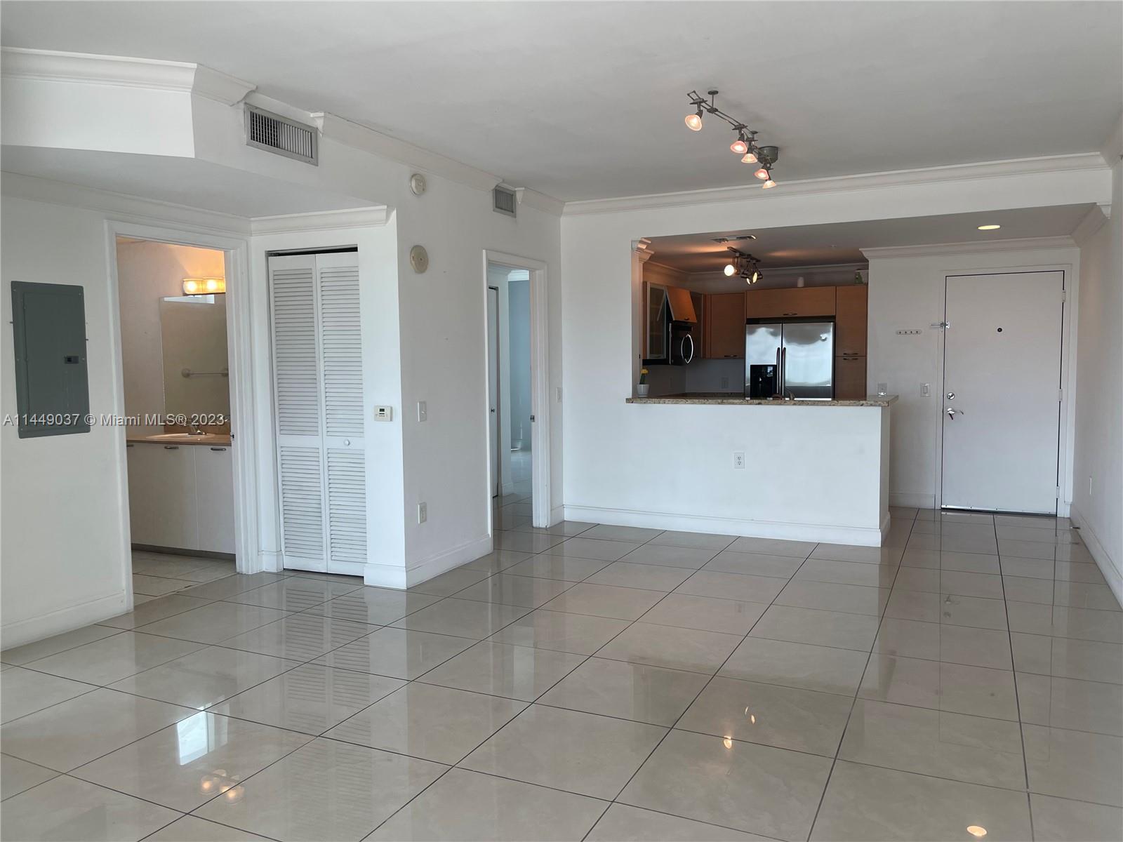 MIDTOWN LOFTS CONDO - Residential