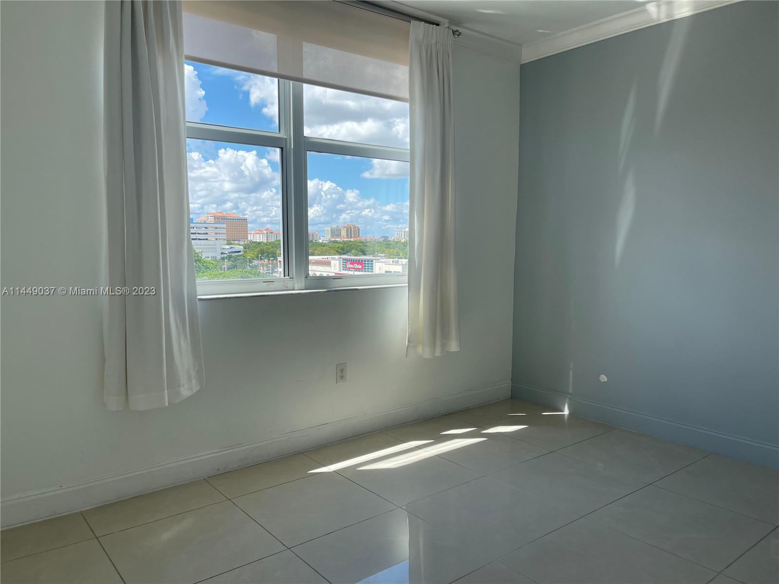 MIDTOWN LOFTS CONDO - Residential